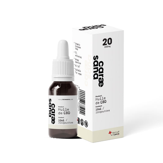 L'huile au CBD 10% de Caraesana est une huile CBD pure et naturelle formulée et produite en France à partir du meilleur chanvre biologique cultivé en Europe, et ne contient ni produit chimique ni additif. Caraesana utilise les techniques d'extraction les plus sophistiquées au monde (CO2 supercritique) et assure une huile extraite de manière Broad Spectrum, dit spectre large, de qualité supérieure, vegan, sans gluten, sans colorant ni conservateur.